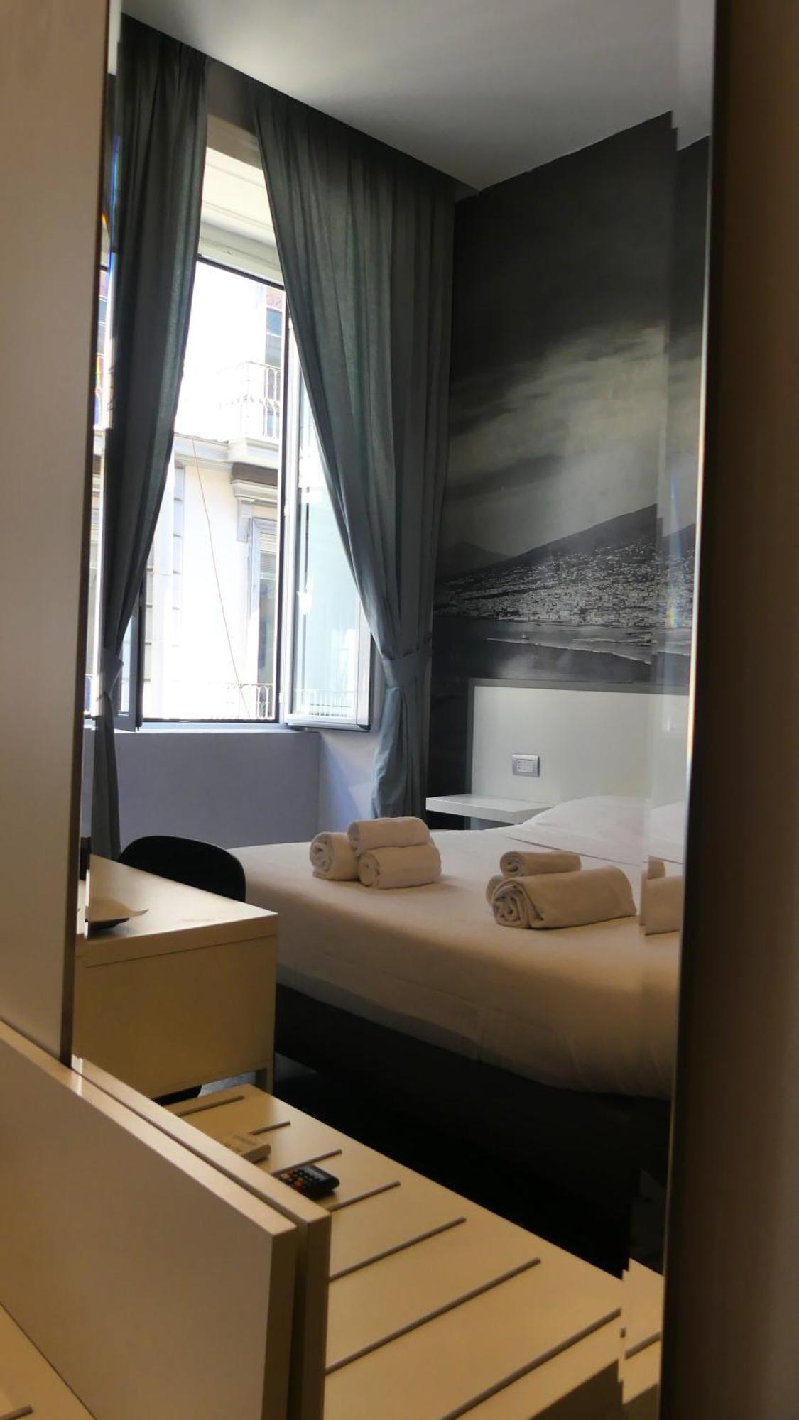 Beverello Rooms Napoli Ngoại thất bức ảnh